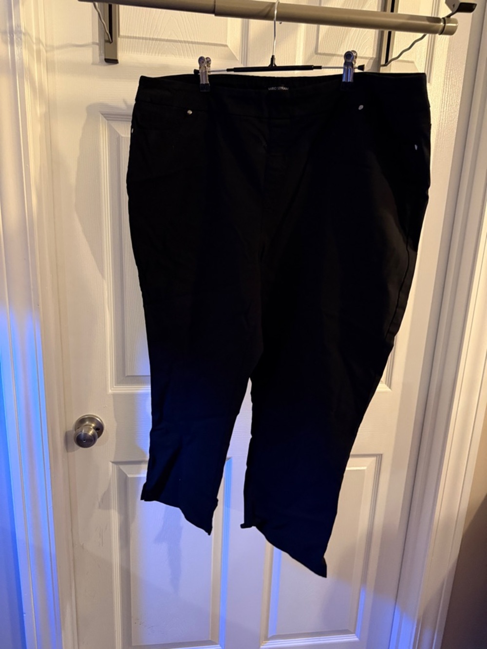 Mario Serrani Black Ankle Crop Jeans